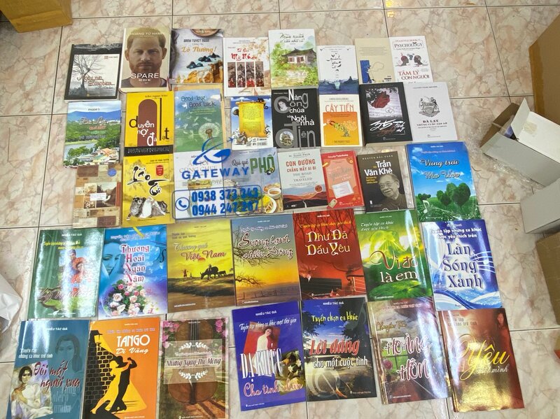 Gửi sách tiếng Việt